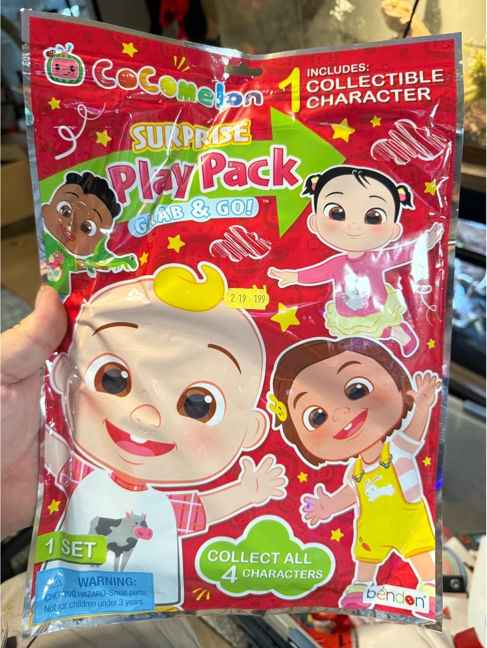CoComelon Surprise Play Pack Grab & Go Collectible Character Set